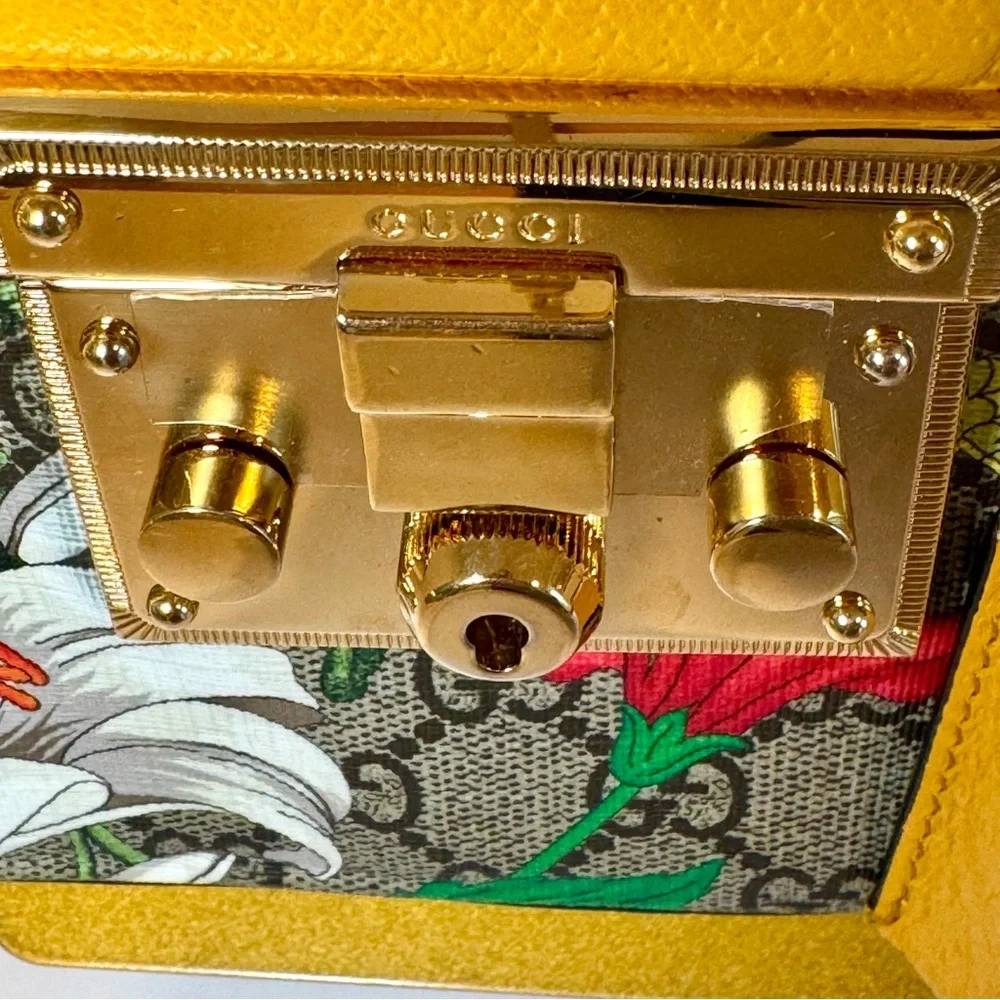 Gucci GG Supreme Monogram Logo Flora Yellow Small Padlock Bamboo Bag W Crossbody - Picture 8 of 16